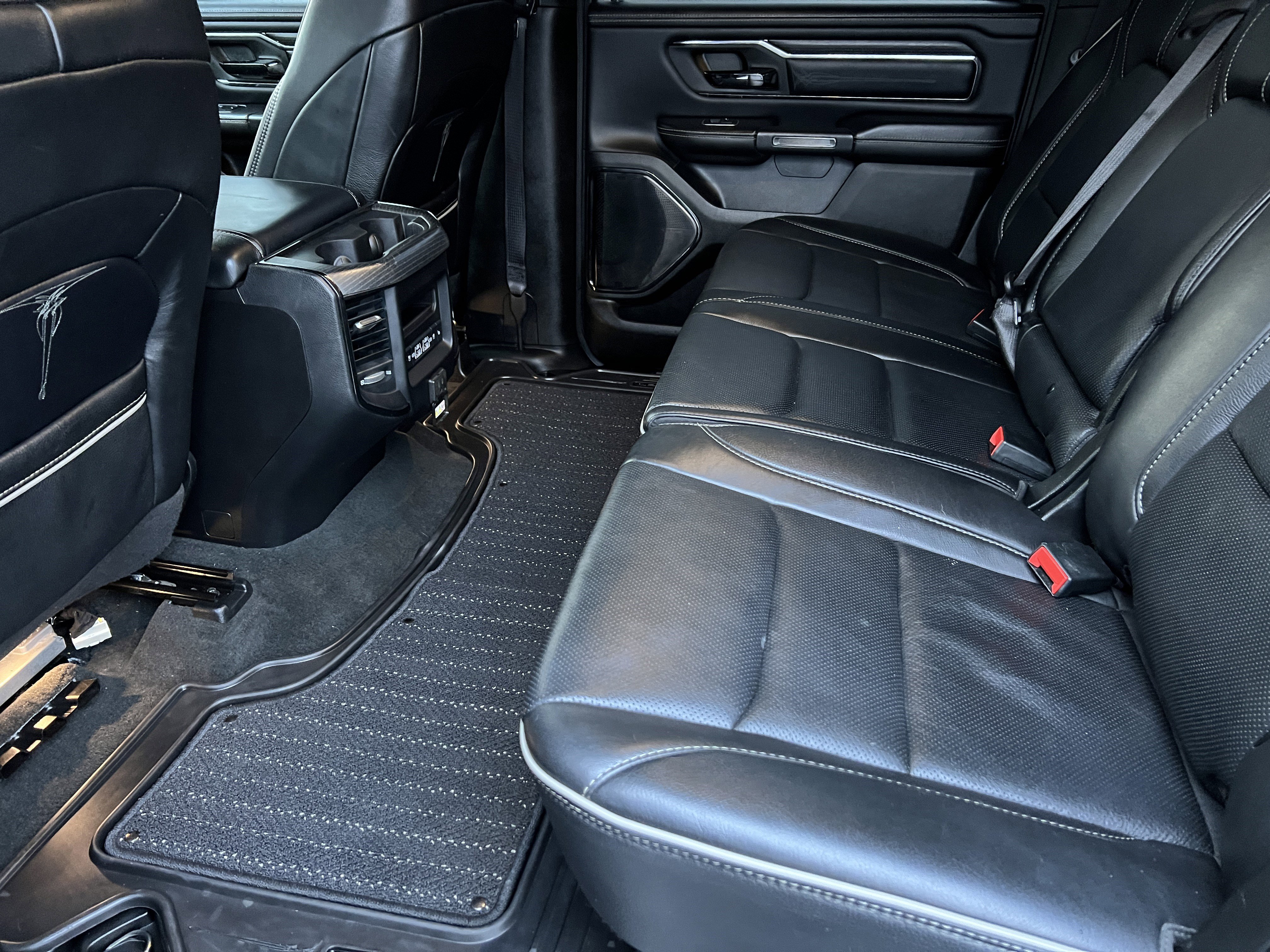 Used 2022 RAM 1500 Limited image 18