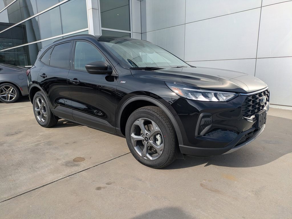 New 2026 Ford Escape ST-Line w/ Tech Pack #1 AWD/4WD image 2