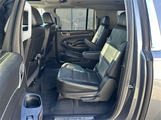 Used 2020 GMC Yukon XL Denali w/ Open Road Package image 24