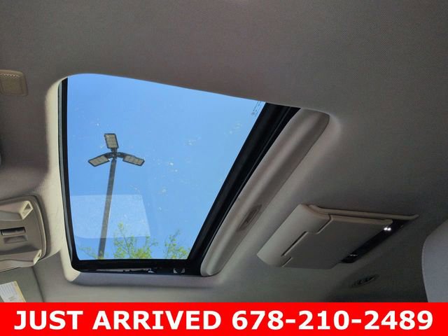 Used 2015 Chevrolet Suburban LTZ image 21