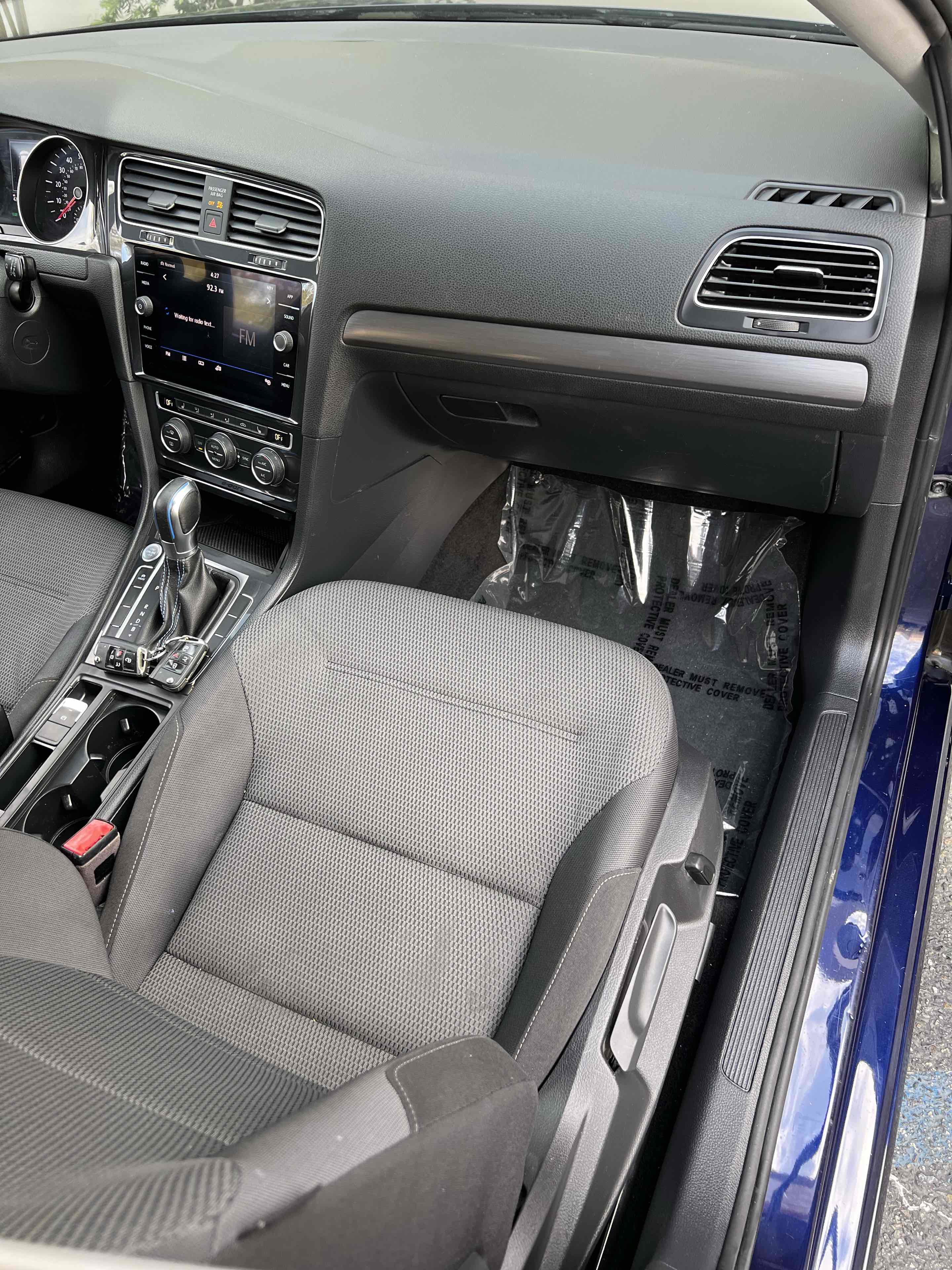 Used 2019 Volkswagen e-Golf SE w/ Driver Assistance Package image 32