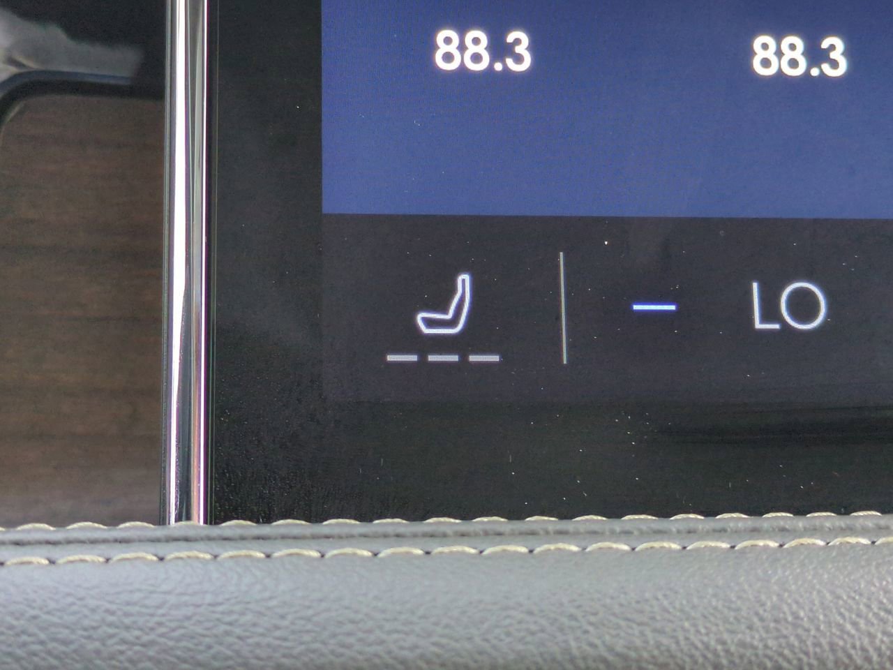 Used 2023 Lincoln Corsair Reserve w/ Towing Package image 22