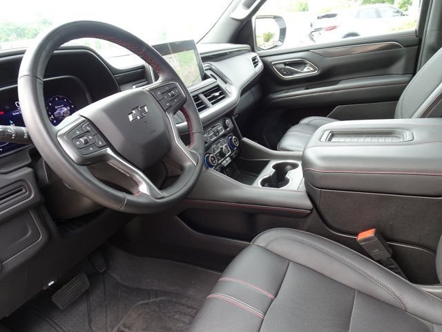 Used 2023 Chevrolet Suburban RST w/ Sport Performance Package AWD/4WD image 10