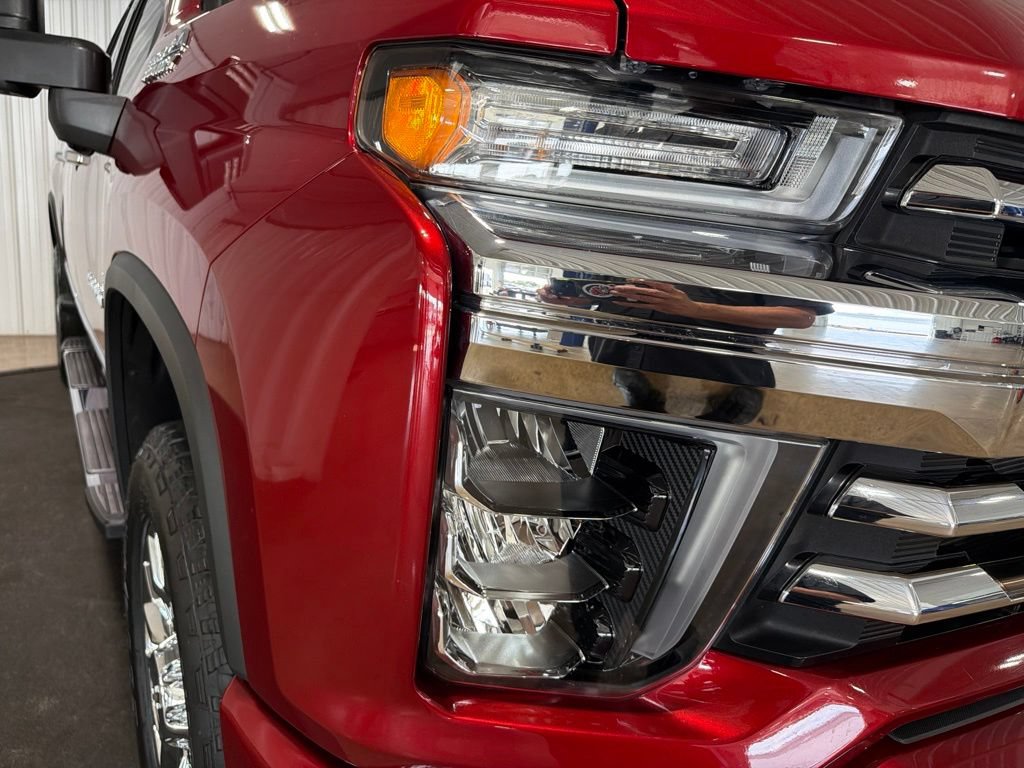 Certified 2022 Chevrolet Silverado 2500 High Country w/ Technology Package AWD/4WD image 14