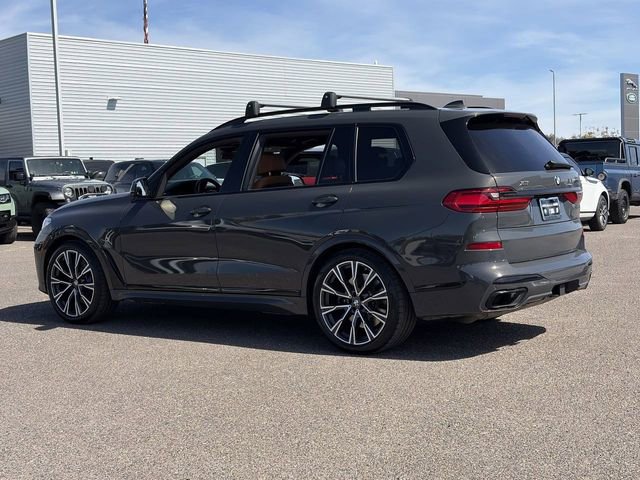 Used 2022 BMW X7 M50i image 8