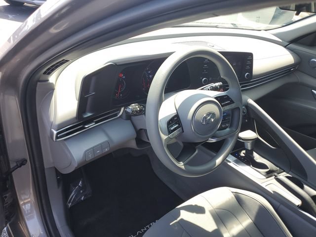 Certified 2023 Hyundai Elantra SEL FWD image 18