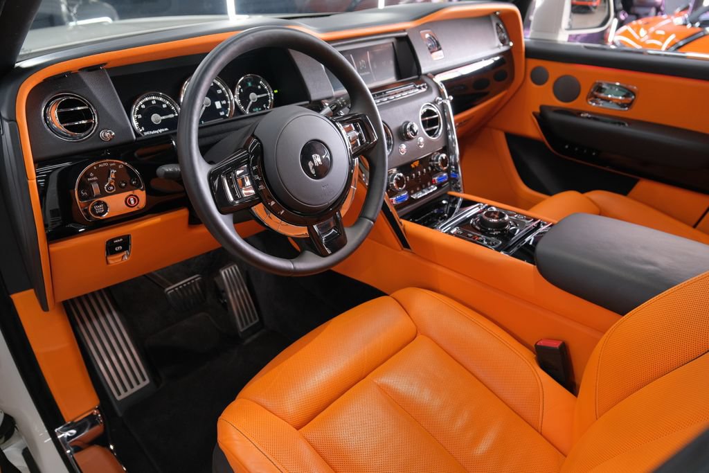 Used 2021 Rolls-Royce Cullinan AWD/4WD image 33