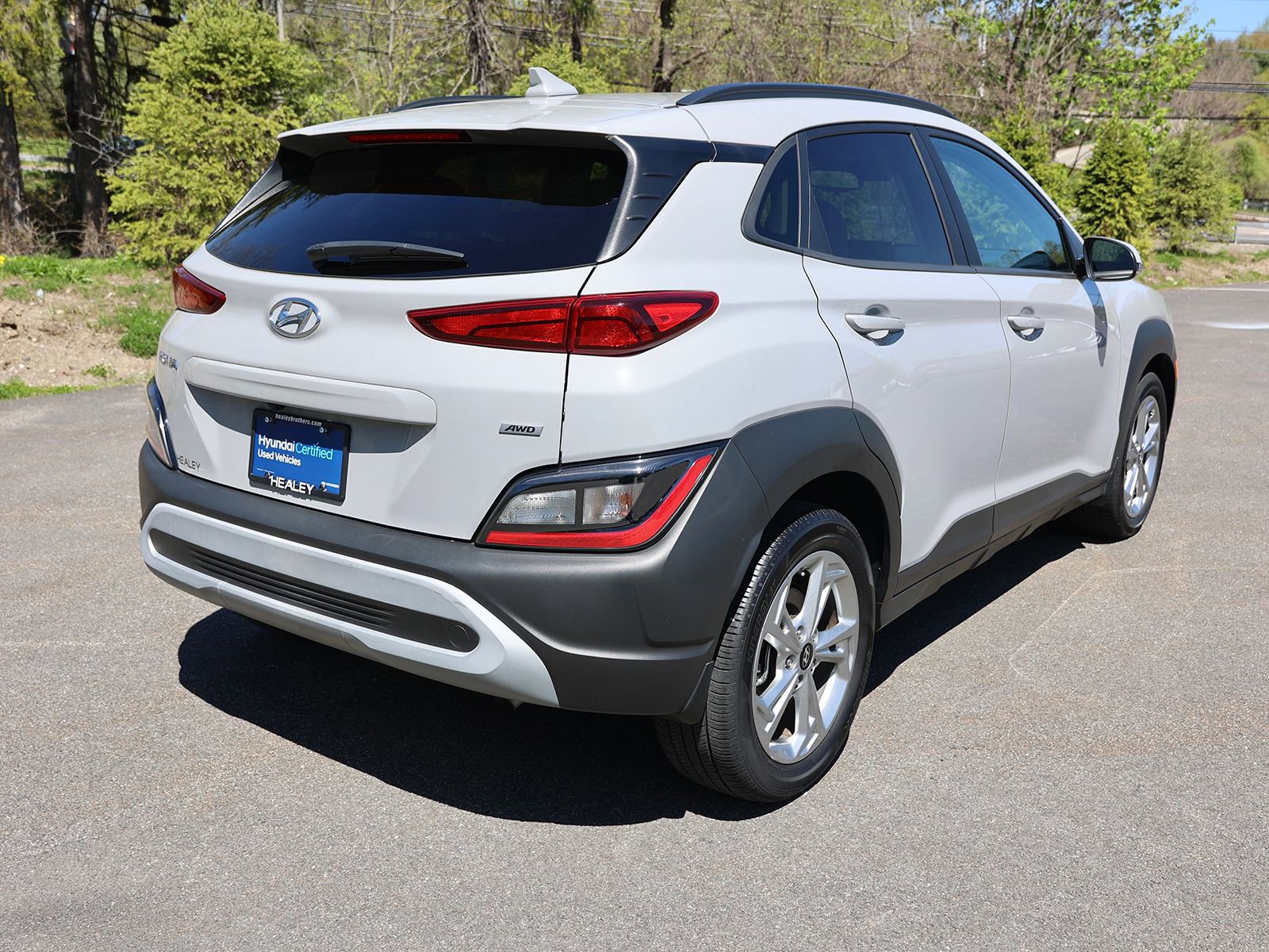 Certified 2023 Hyundai Kona SEL w/ Convenience Package AWD/4WD image 7