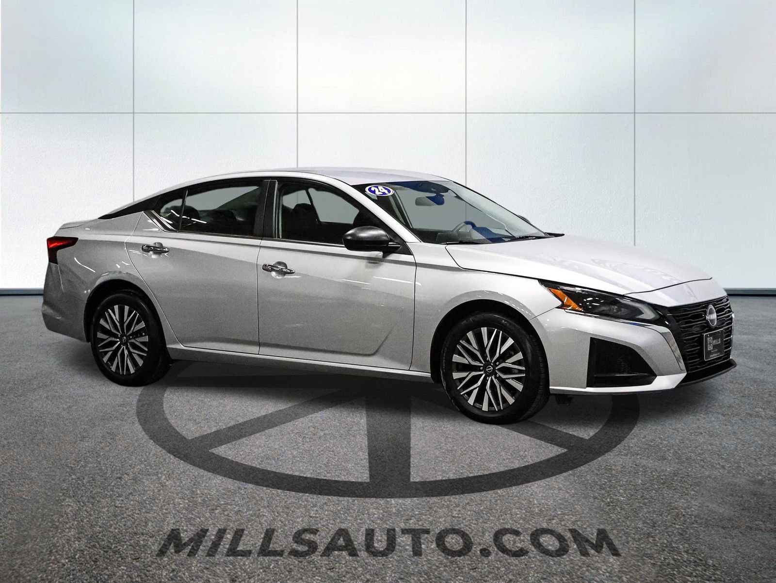 Used 2024 Nissan Altima 2.5 SV image 10