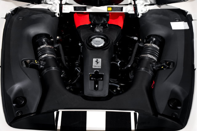 Used 2021 Ferrari F8 Tributo RWD image 9