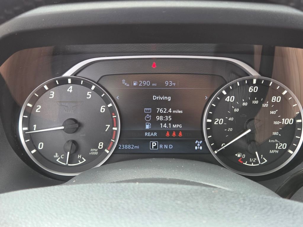 Used 2024 Nissan Titan SV w/ SV Convenience Package AWD/4WD image 21