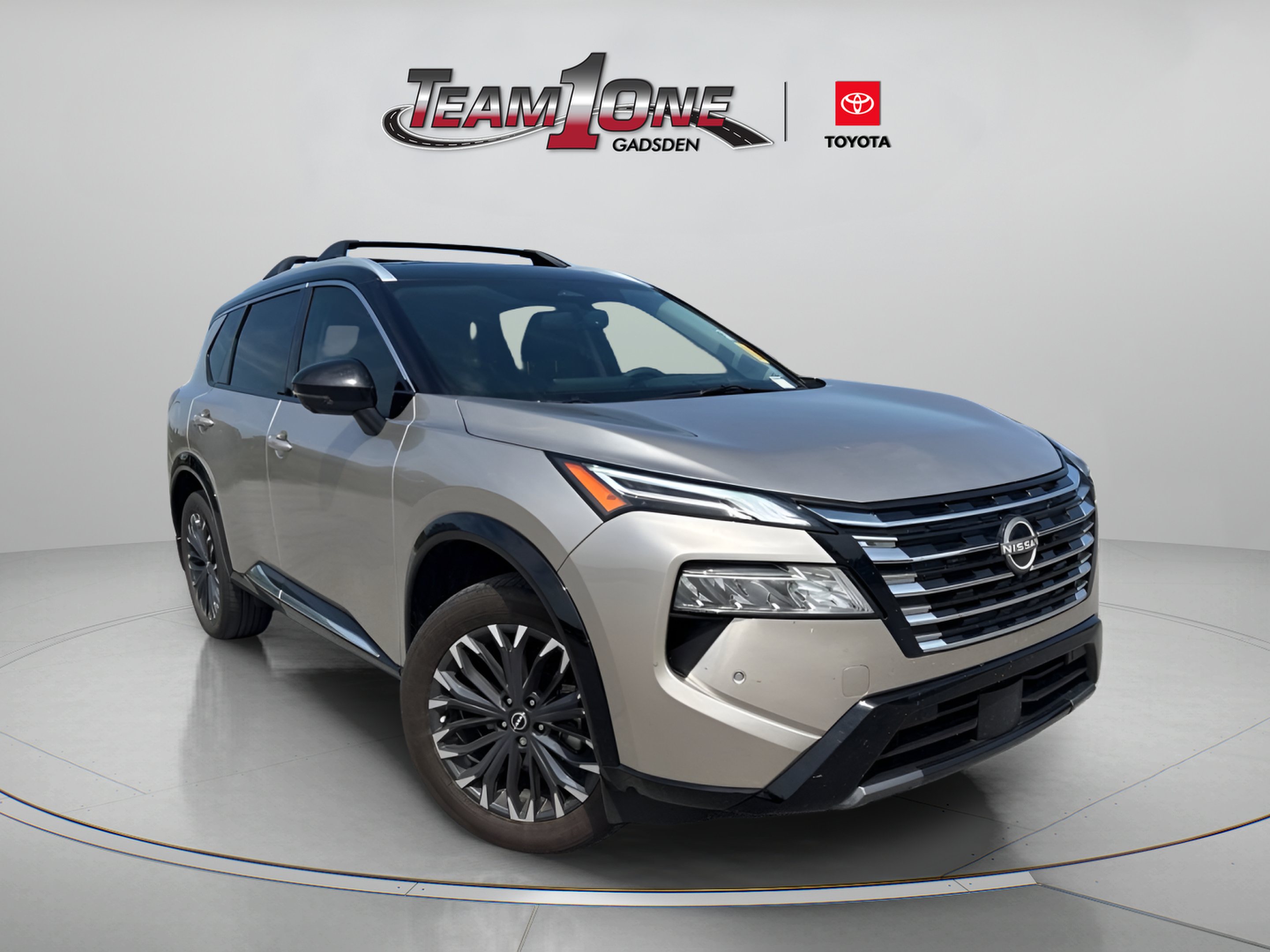 Used 2025 Nissan Rogue Platinum w/ Platinum Premium Package FWD video 1