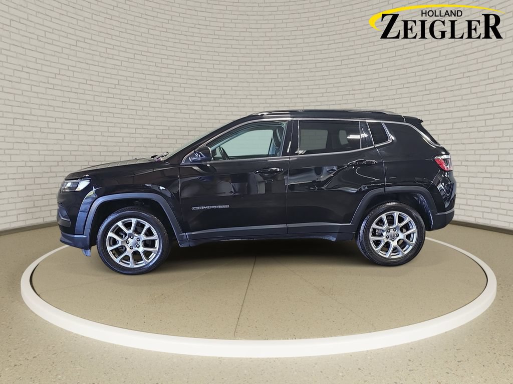 Used 2022 Jeep Compass Latitude w/ Sun and Sound Group AWD/4WD image 8