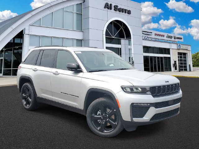 New 2026 Jeep Grand Cherokee Limited w/ Limited Altitude Package AWD/4WD image 1