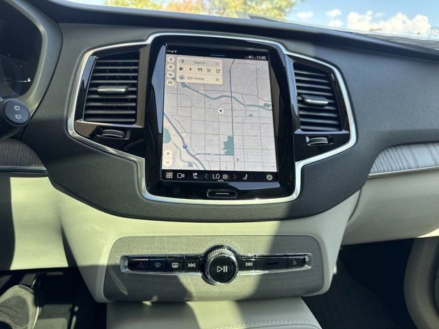 New 2025 Volvo XC90 T8 Plus w/ Protection Package Premier image 26