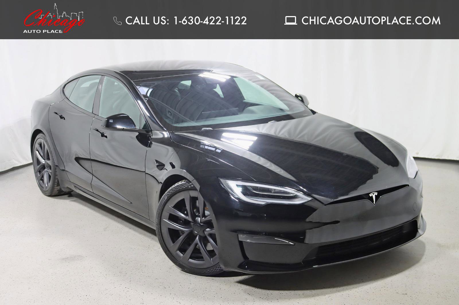 Used 2022 Tesla Model S Plaid image 1