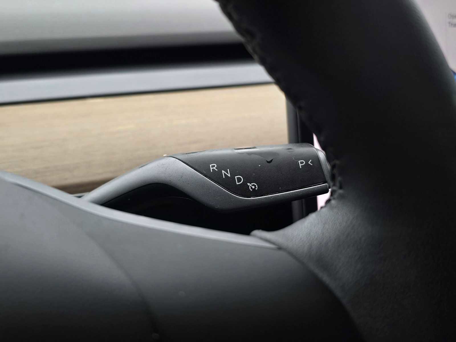 Used 2020 Tesla Model 3 Standard Range image 25