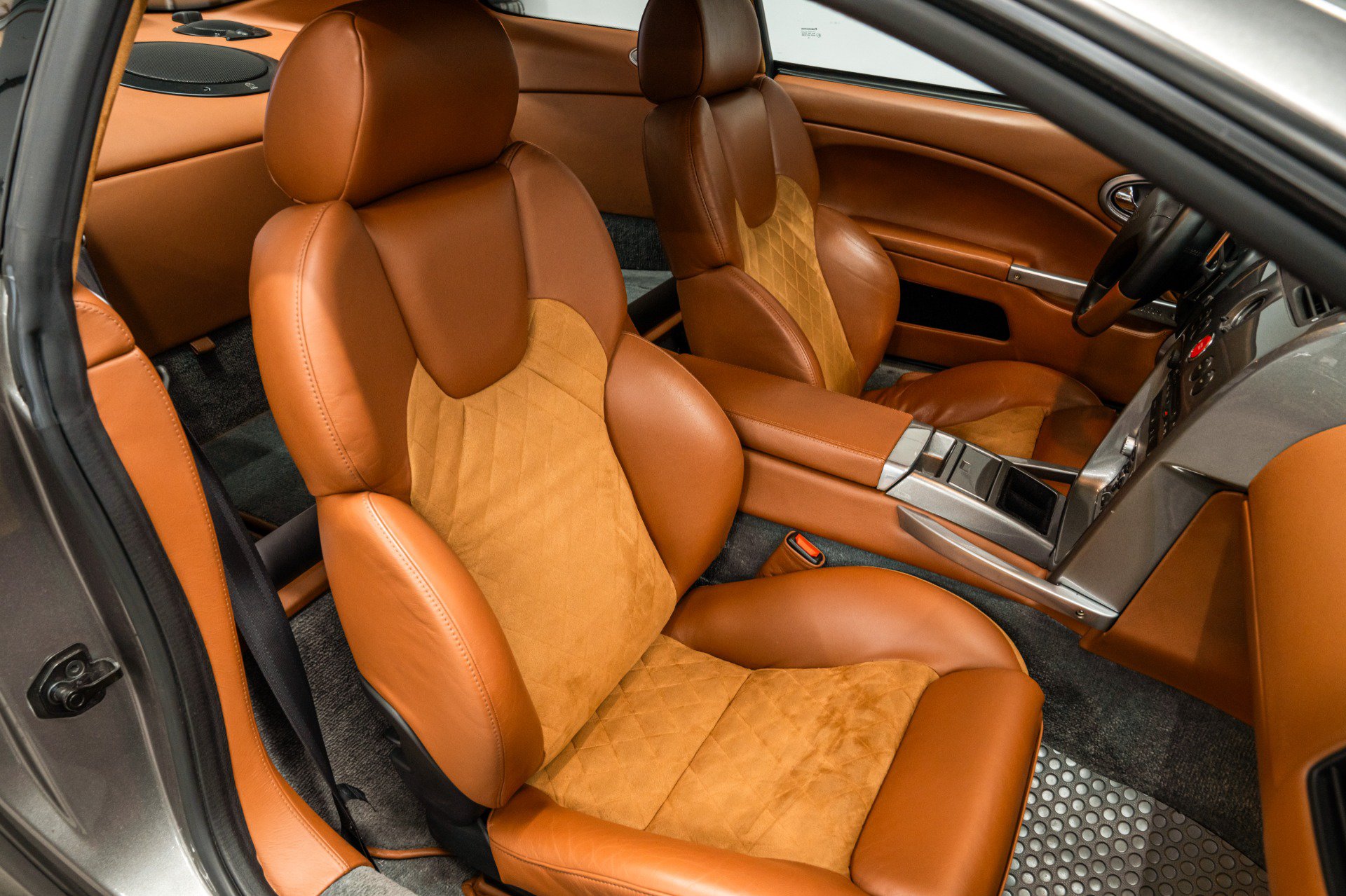 Used 2003 Aston Martin Vanquish RWD image 24