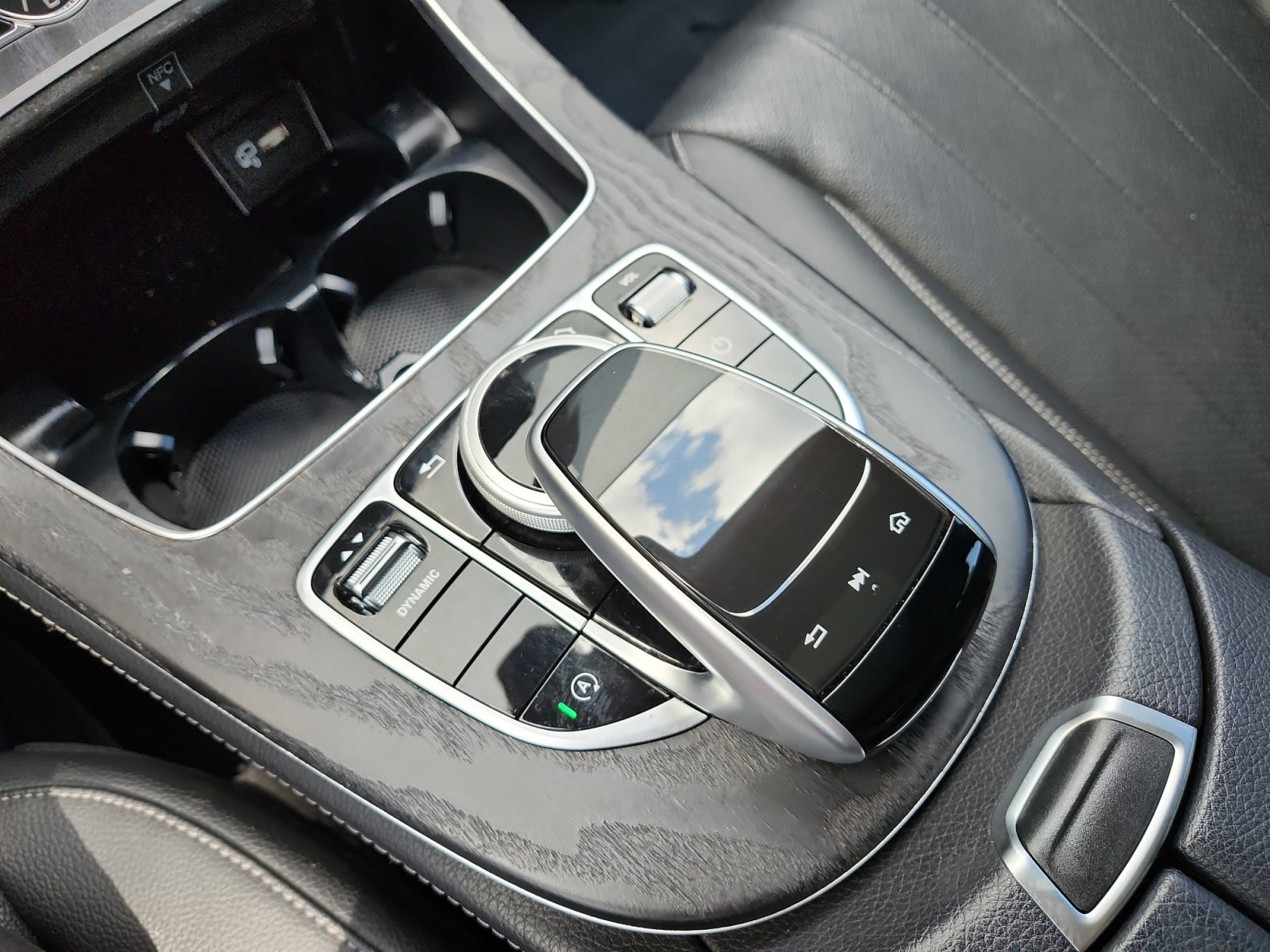 Used 2019 Mercedes-Benz E 450 4MATIC Sedan w/ Driver Assistance Package image 23