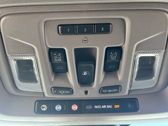 Used 2022 GMC Sierra 1500 Denali w/ Denali Premium Package AWD/4WD image 28