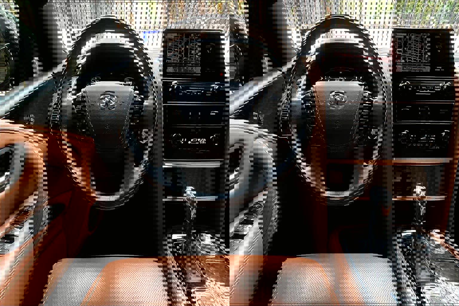 Used 2024 INFINITI QX80 Sensory AWD/4WD image 5