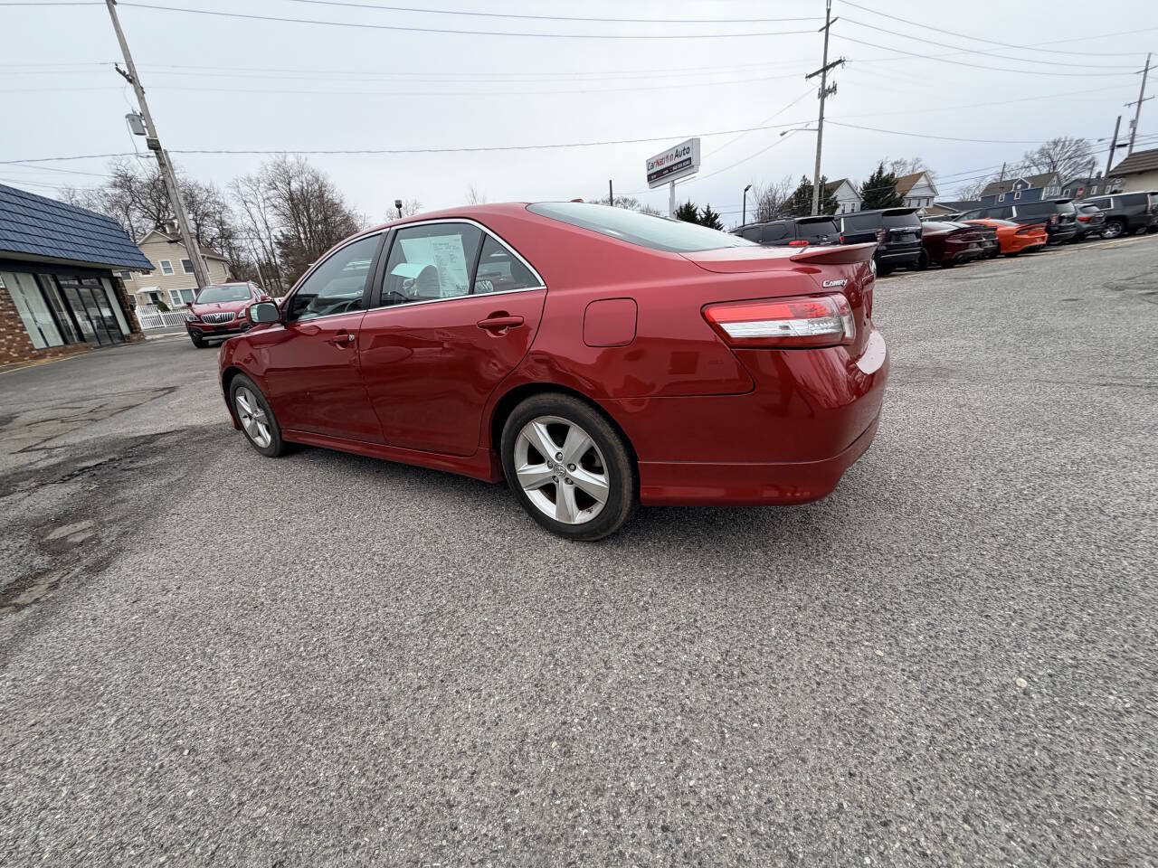 Used 2010 Toyota Camry SE FWD image 9