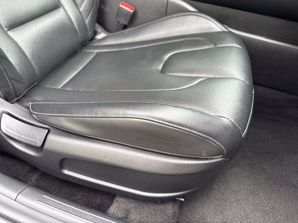 Used 2024 Hyundai Elantra Limited FWD image 43