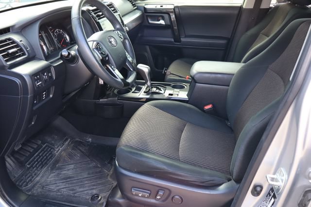Used 2020 Toyota 4Runner TRD Off-Road AWD/4WD image 14