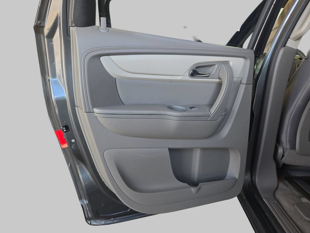 Used 2013 Chevrolet Traverse LS FWD image 17