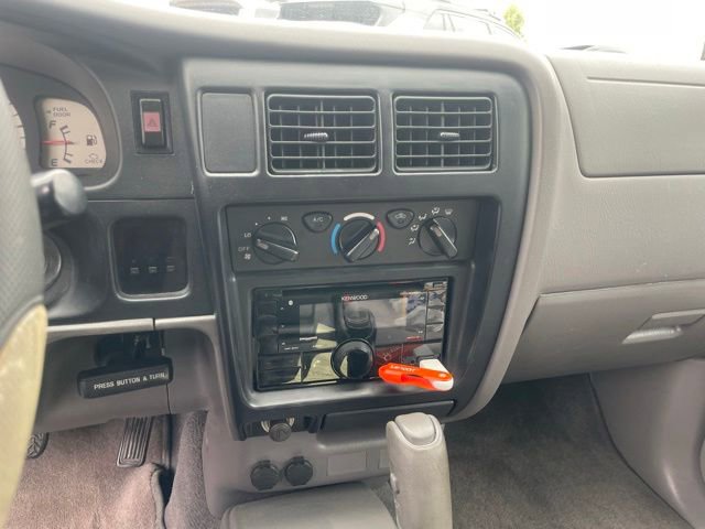 Used 2004 Toyota Tacoma PreRunner RWD image 26