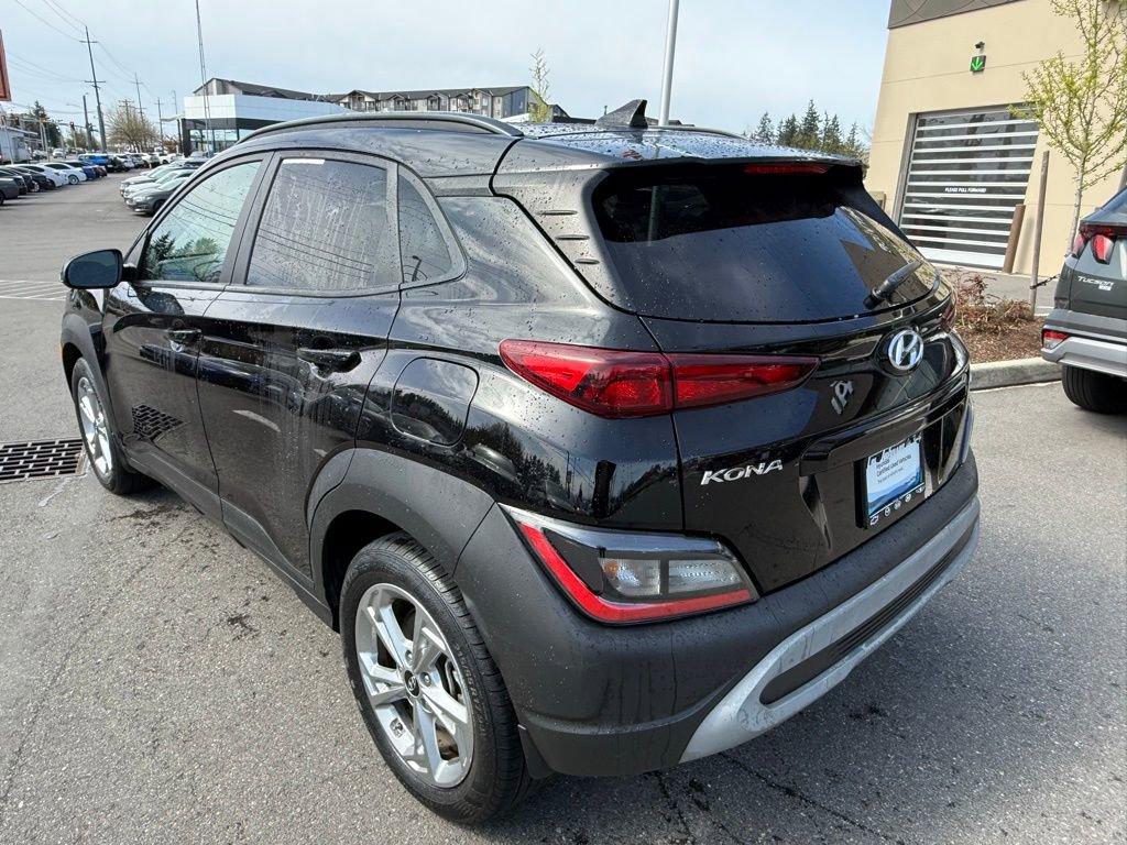 Certified 2022 Hyundai Kona SEL w/ Cargo Package AWD/4WD image 3