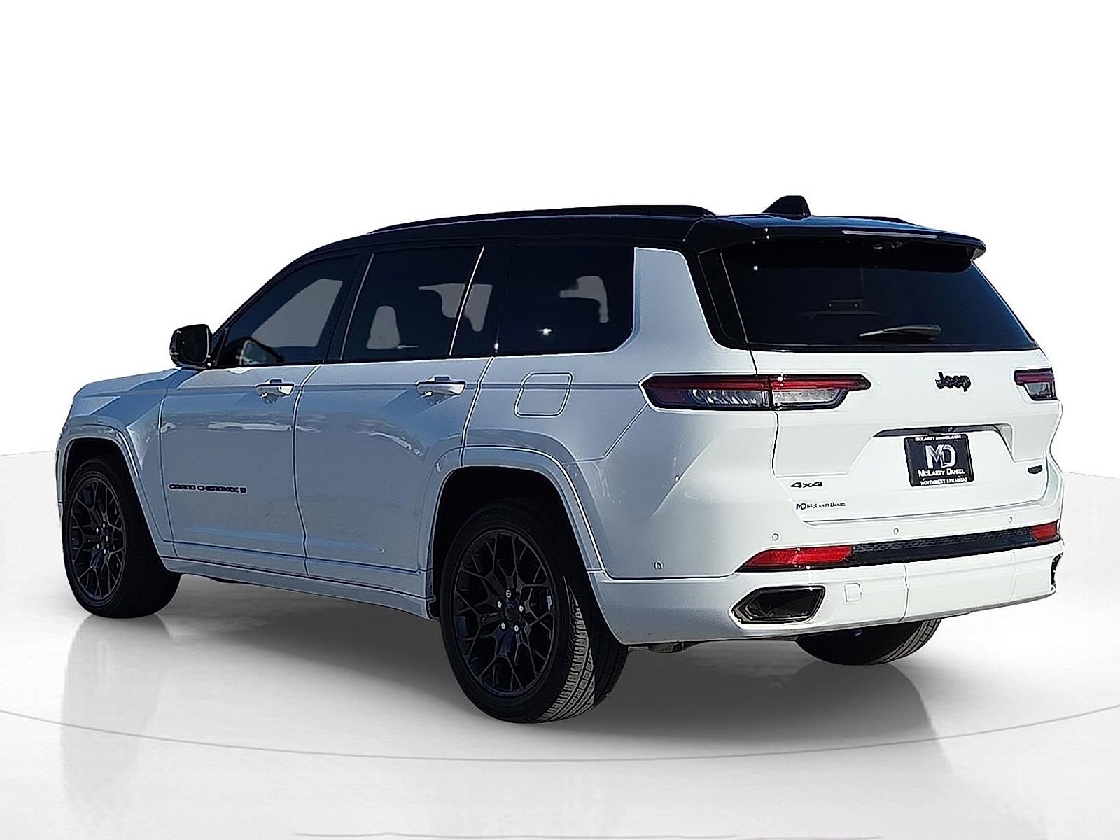 Used 2025 Jeep Grand Cherokee L Summit image 4