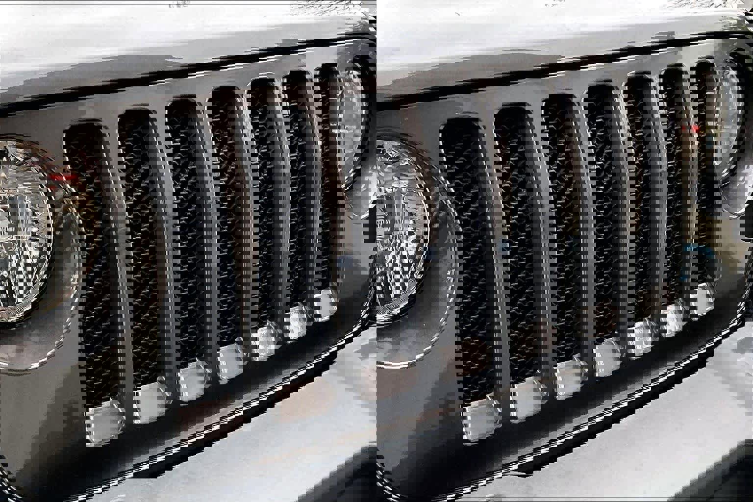 Used 2022 Jeep Wrangler Unlimited Sport w/ Sun And Sound Package image 29