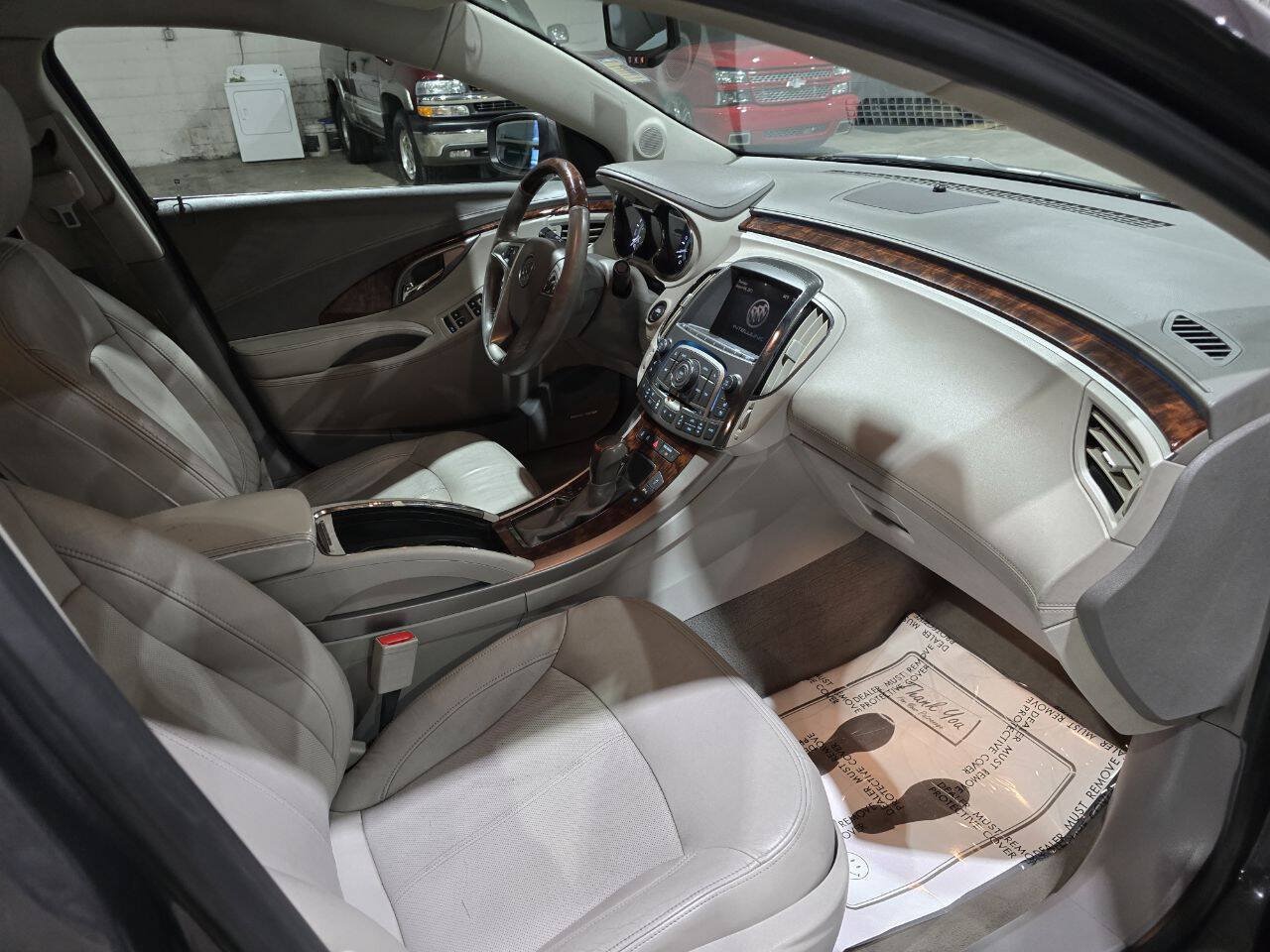 Used 2013 Buick LaCrosse Premium FWD image 33