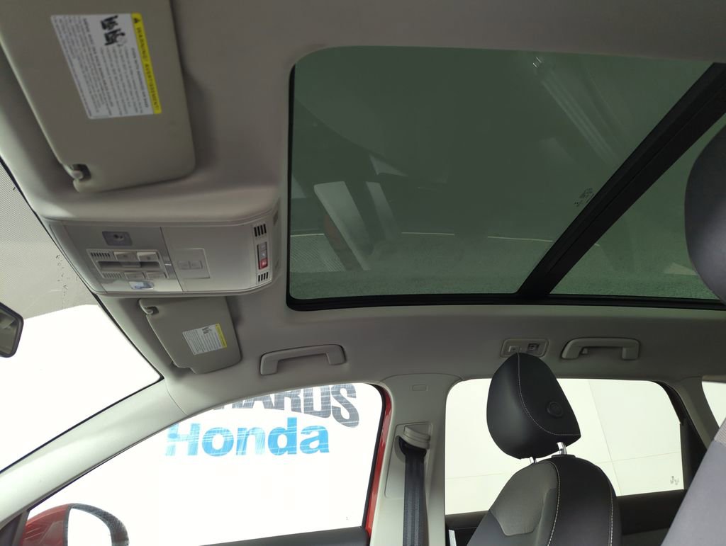 Used 2022 Volkswagen Taos SE image 16