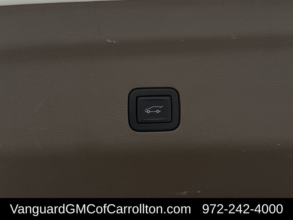 Used 2024 GMC Yukon Denali image 39