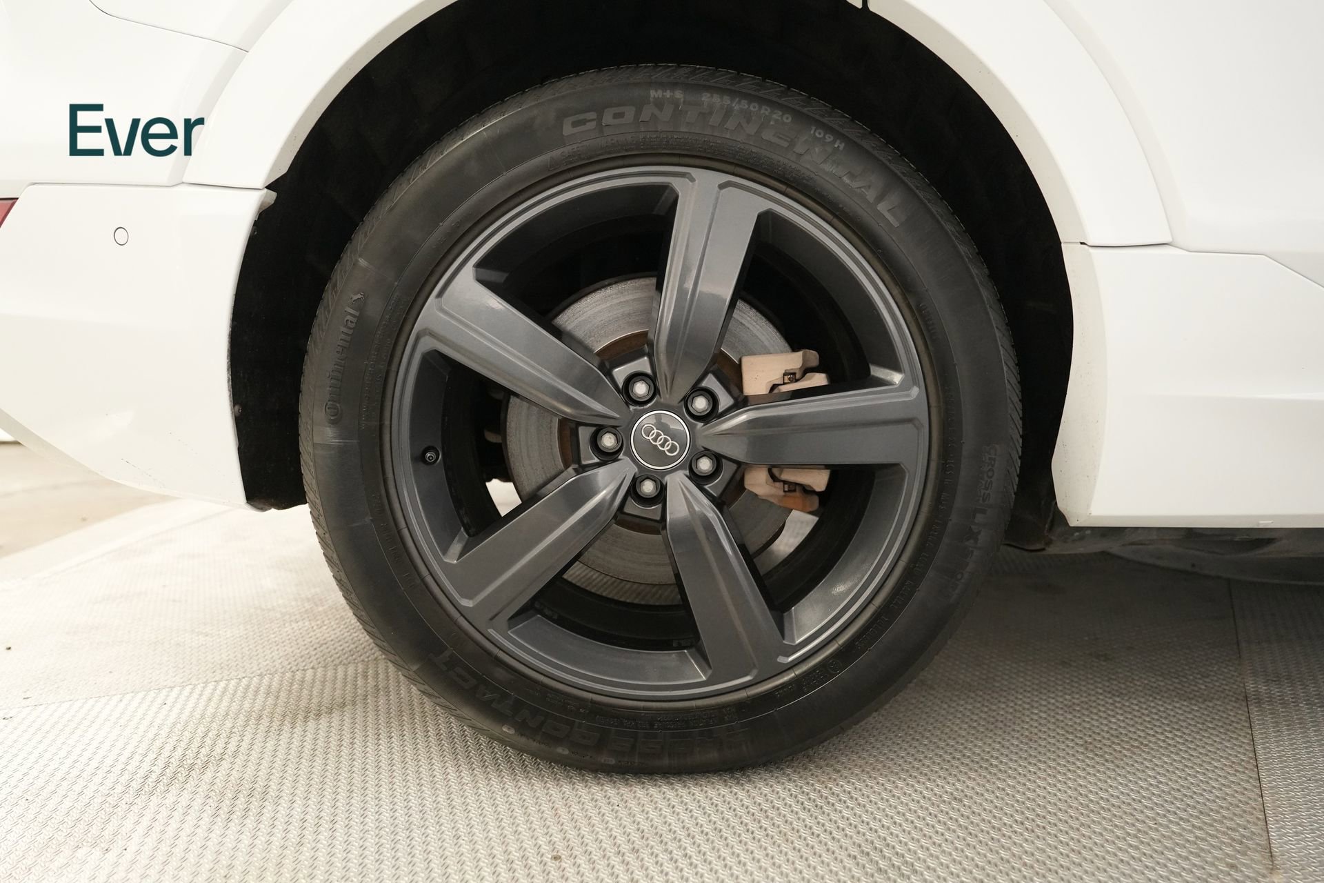 Used 2019 Audi e-tron Premium Plus image 22