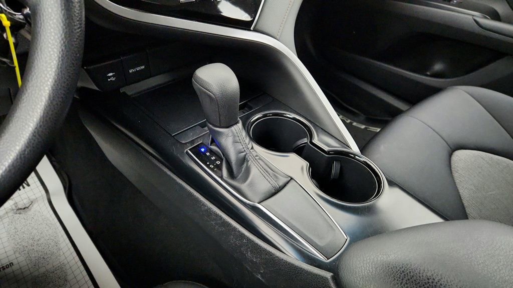 Used 2018 Toyota Camry LE w/ Protection Package (Q2) image 16