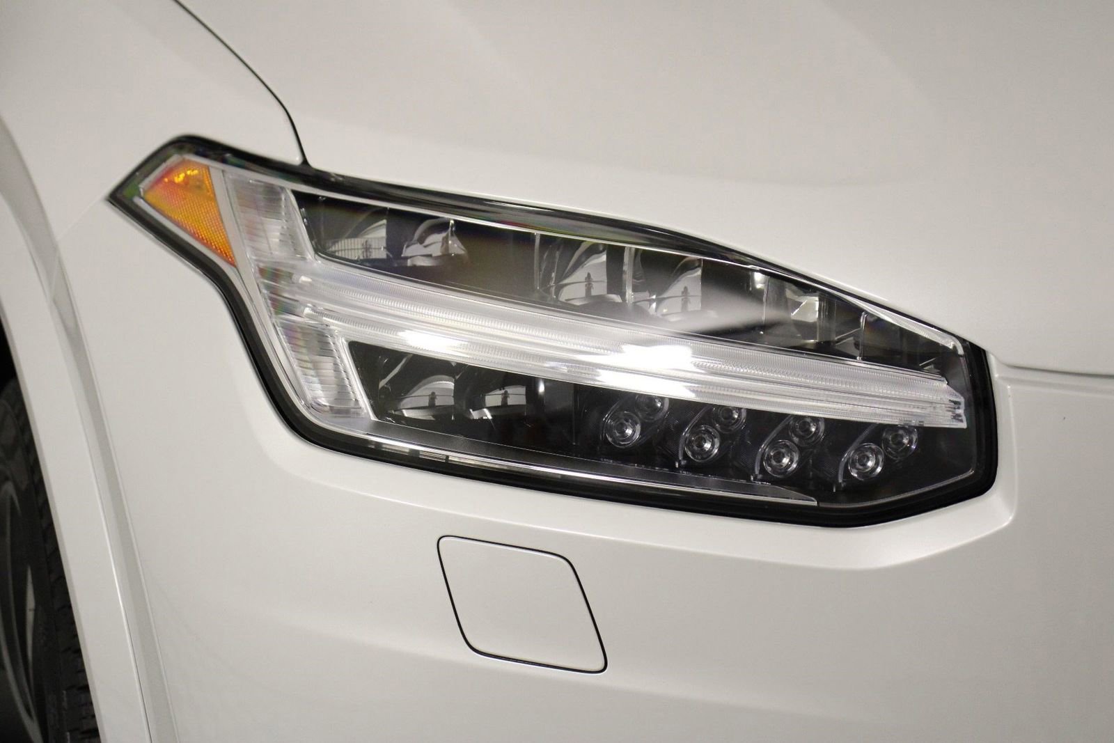 Used 2023 Volvo XC90 B5 Plus w/ Protection Package Premier AWD/4WD image 26