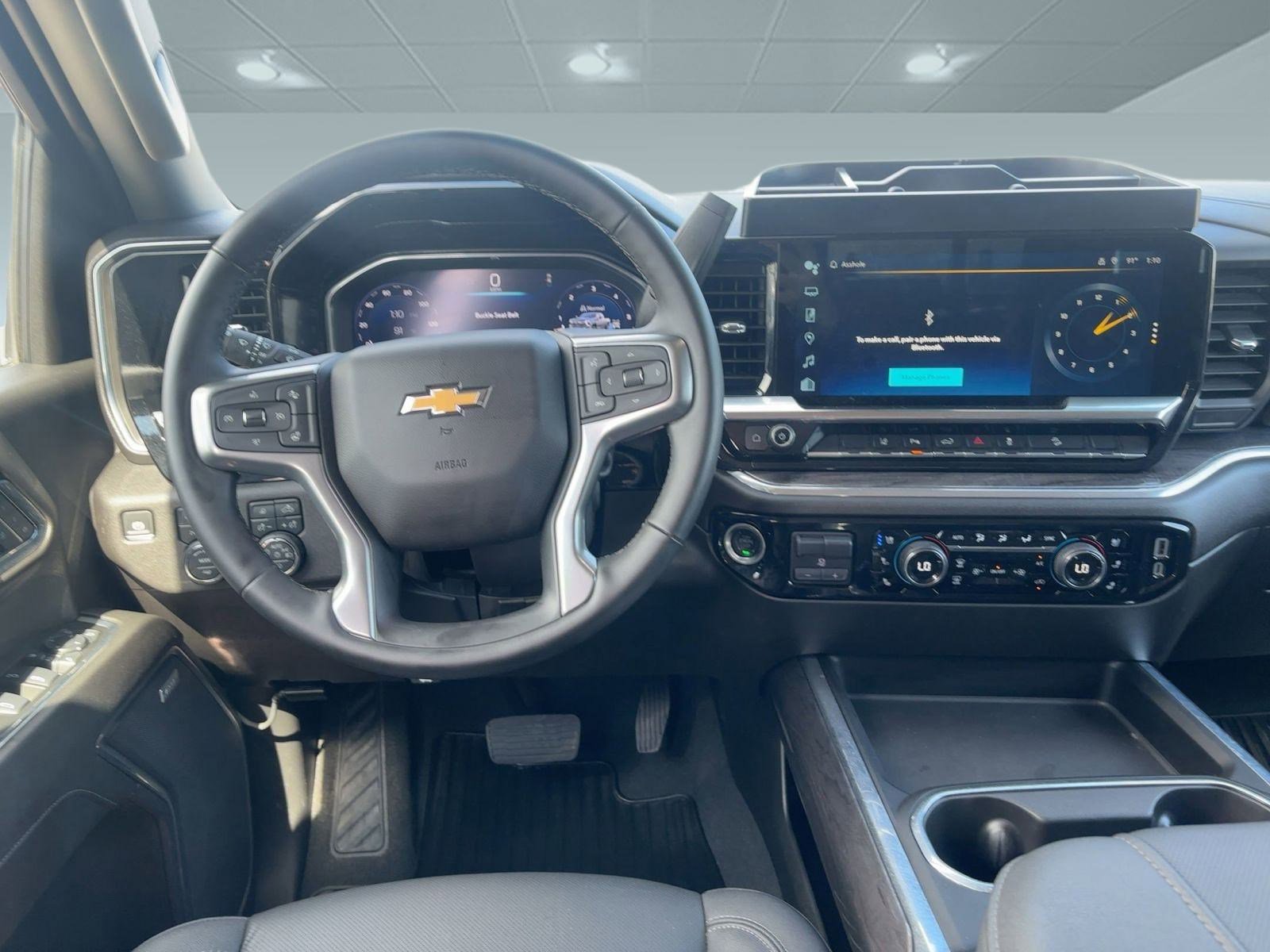 Used 2024 Chevrolet Silverado 2500 LTZ w/ LTZ Plus Package image 26