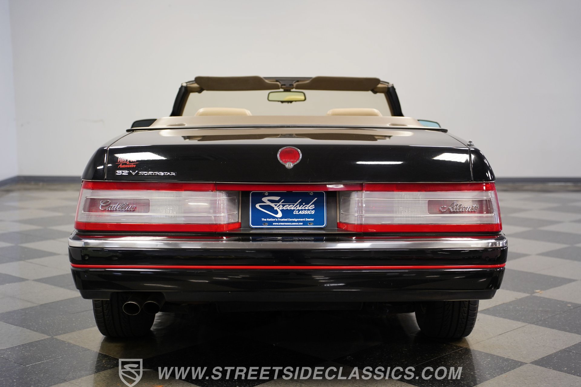 Used 1993 Cadillac Allante FWD image 26