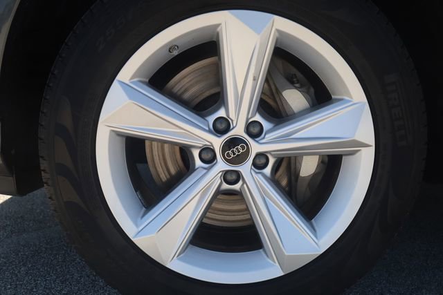 Used 2023 Audi Q7 2.0T Premium w/ Convenience Package AWD/4WD image 7