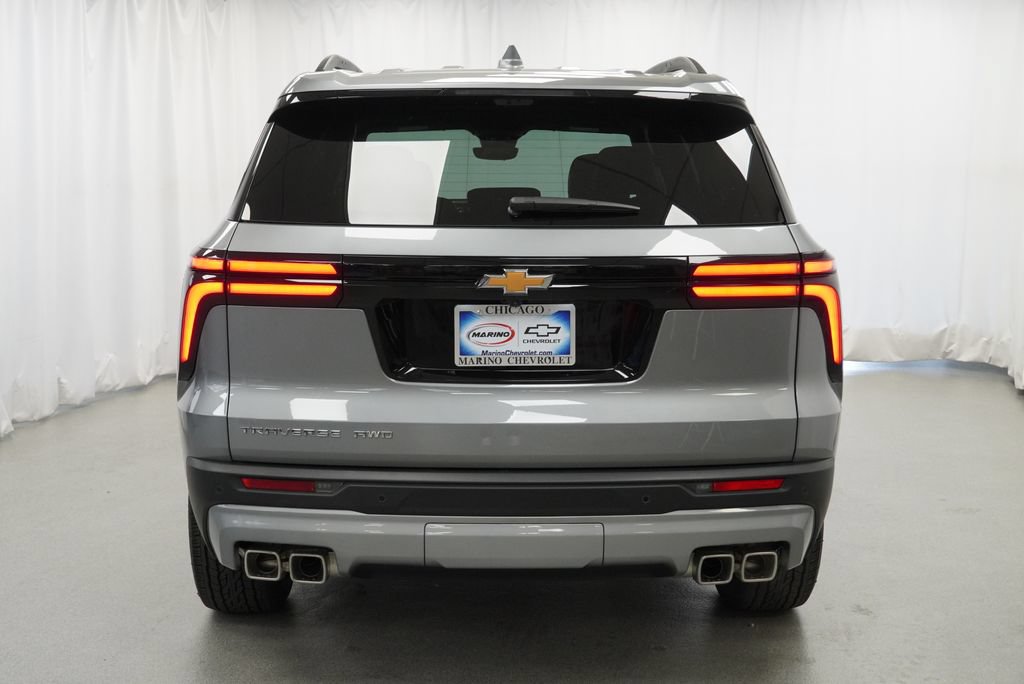 New 2026 Chevrolet Traverse LT w/ Driver Confidence Package AWD/4WD image 35
