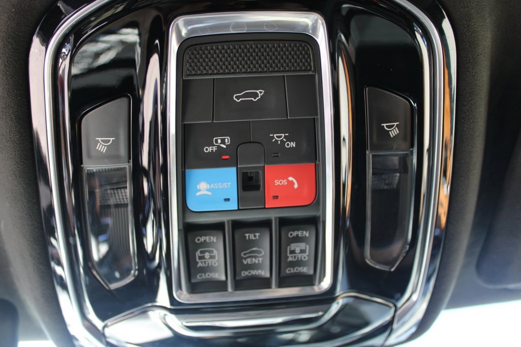 Used 2021 Jeep Grand Cherokee L Summit image 24