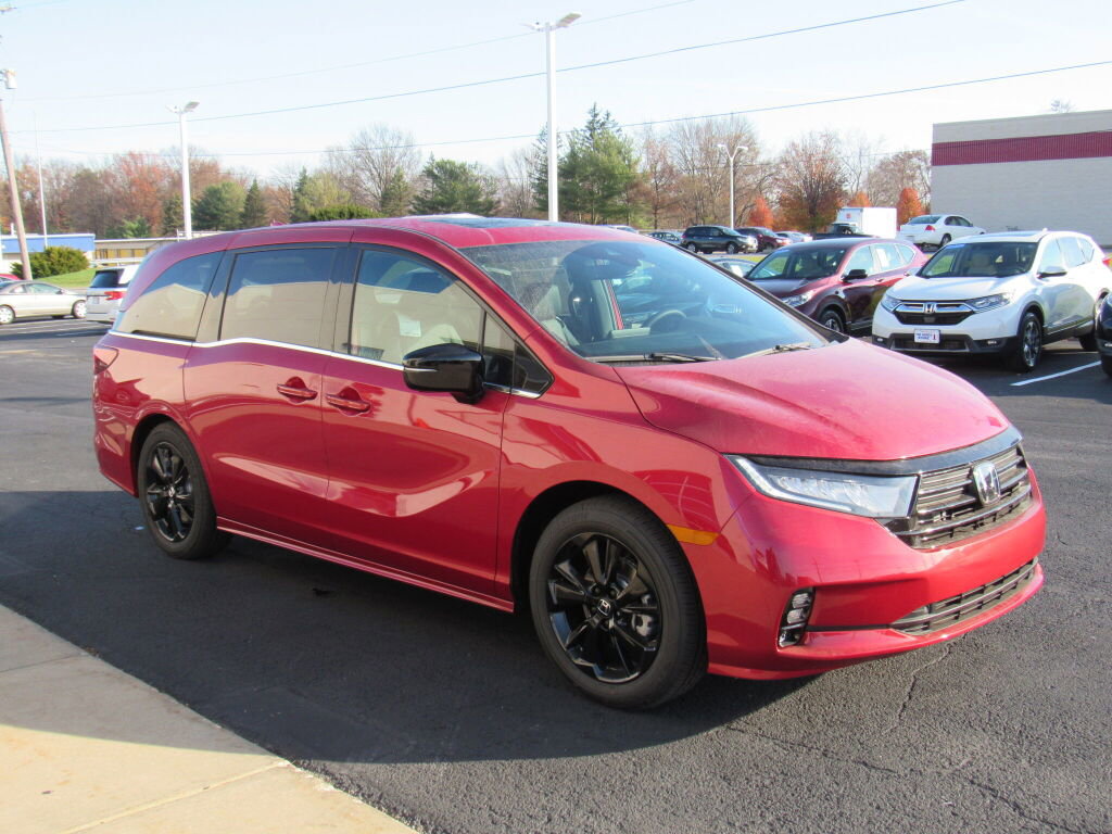 Used 2024 Honda Odyssey Sport