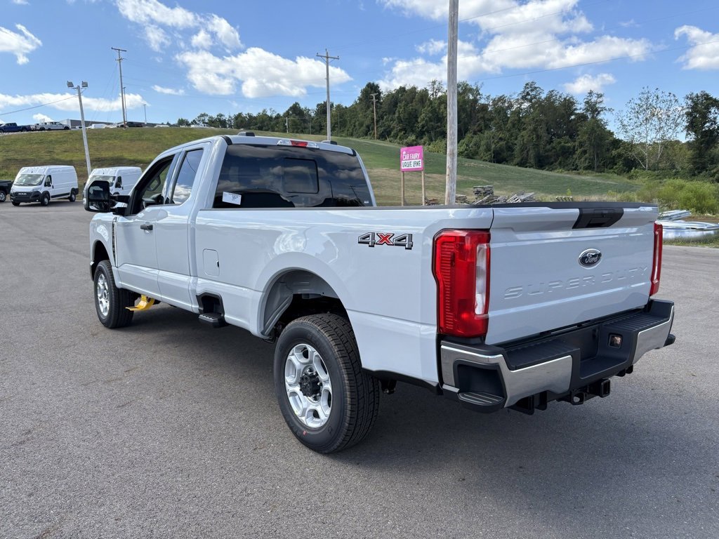 New 2026 Ford F250 XLT image 3