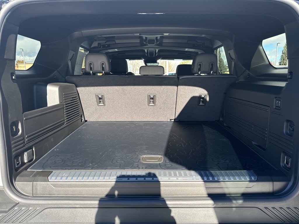 New 2025 GMC Hummer EV 2X w/ LPO, Sport Package image 22