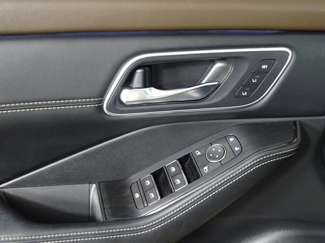 Used 2022 Nissan Rogue Platinum w/ Head-Up Display Package image 19