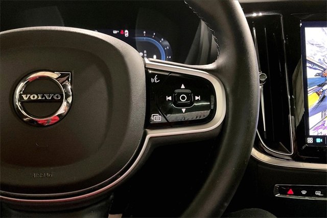 Certified 2025 Volvo V60 B5 Cross Country Plus image 20