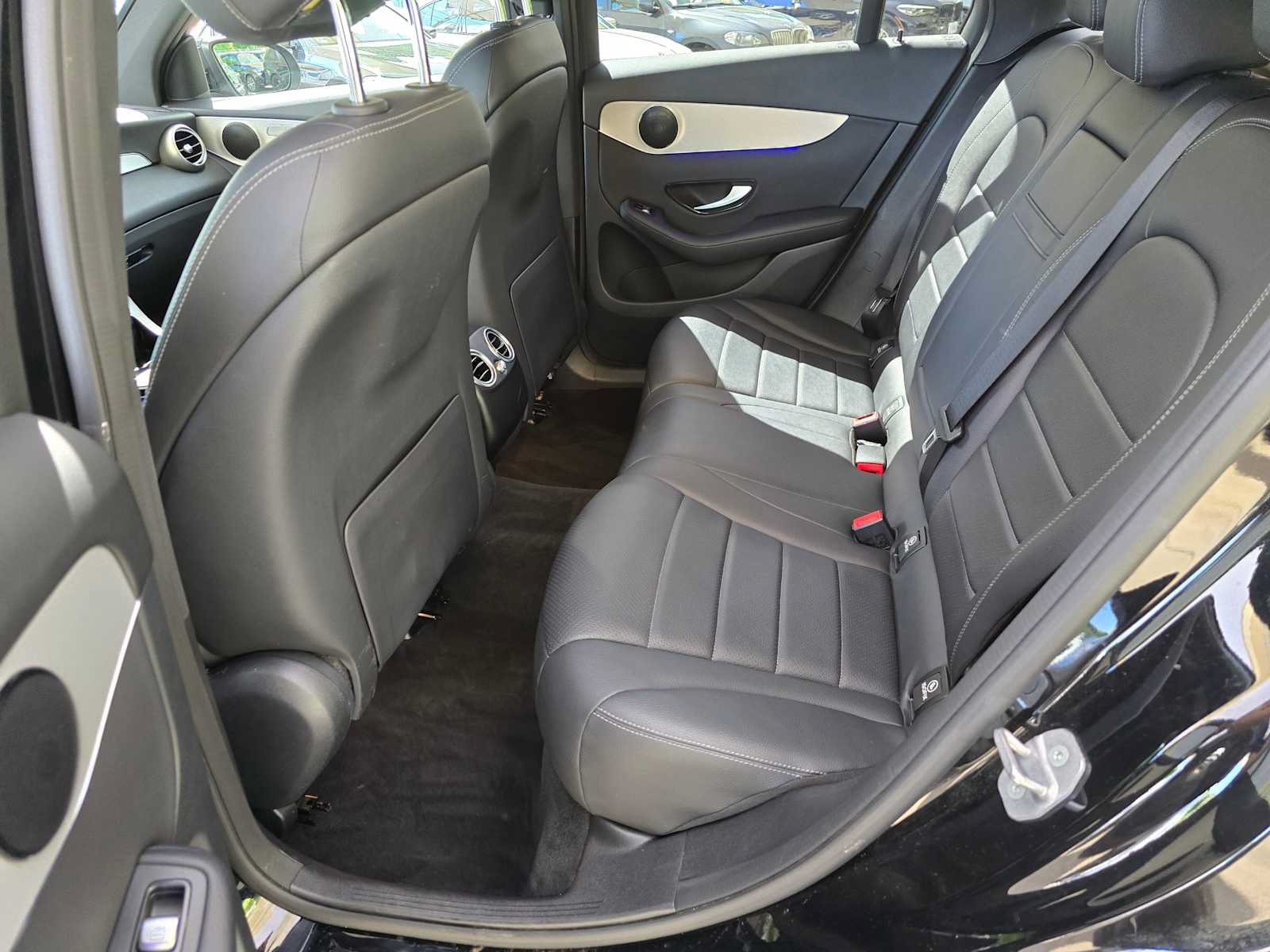 Used 2021 Mercedes-Benz GLC 300 4MATIC image 21